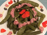 Italian flat beans with impatiens and feta dressing (sauce)
