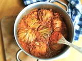 Stuffed white cabbage leaves with lentils