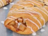 Apple Cheddar Cream Cheese Danish #BrunchWeek