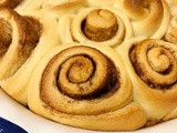 Jule Kag Cinnamon Rolls