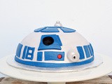 R2D2 Cake