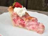 Strawberry Rhubarb Sour Cream Pie