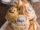 Chocolate Chip Sweet Buns / Girelle