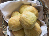 Homemade Pesto Dinner Rolls