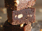 Healthy Fudgy Nutella Brownies (Raw, Gluten Free)