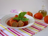 Polpette di carne di maiale al sugo