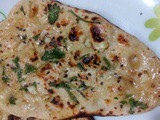 Garlic Naan Recipe|How to make butter garlic naan no yeast on stove top without tandoor