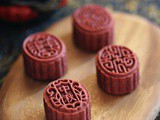 Baked Red Yeast Mooncakes 烤红曲月饼