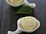 Durian Snowskin Mooncakes 榴莲冰皮月饼 ~ 2015