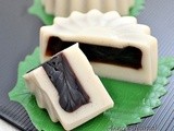 Tau Huay (Soya Milk) Jelly Mooncakes