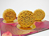 Traditional Bake Mooncake 中秋月饼 (2011)