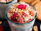 Strawberry Cheesecake Overnight Oats