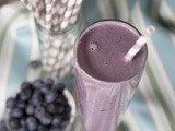 Blueberry oatmeal smoothie