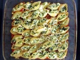 Baked conchiglie rigate with cottage cheese – spinach stuffing