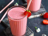 Strawberry Lassi (Indian Strawberry Yogurt Drink)