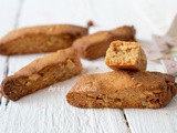 Biscotti alla cannella con frutta secca