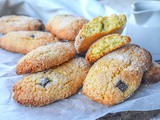 Biscotti morbidi con farine miste e gocce di cioccolato