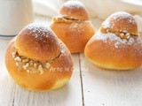 Brioche con crema al caffè