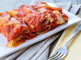 Cannelloni ripieni di carne e ricotta con peperoni