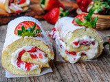 Cannoli rotolini di pasta biscotto fragole e mascarpone