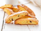 Cantucci mandorle e cioccolato