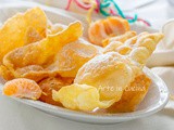 Chiacchiere al mandarino dolci di Carnevale