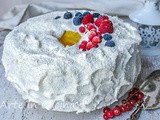 Chiffon cake di Capodanno dolce delle feste