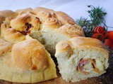 Ciambella fiore di pan brioche soffice al prosciutto