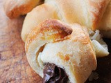 Cornetti alla nutella sfogliati ricetta facile