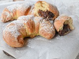 Cornetti con nutella di pasta brioche