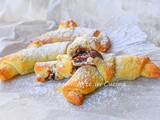 Cornetti di sfoglia alla nutella piccoli colazione veloce