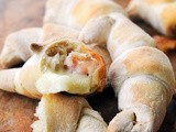 Cornetti salati farciti veloci prosciutto e formaggio