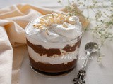 Crema cioccolato e panna con riso soffiato