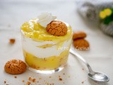 Crema panna e amaretti dolce al cucchiaio