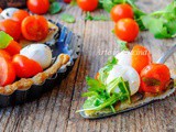 Crostata caprese con melanzane in pasta sfoglia