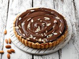 Crostata di mandorle alla nutella