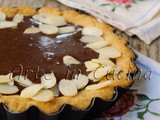 Crostatine alla crema di mandorle e cioccolato