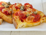 Crostoni di pane alla siciliana