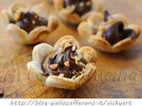 Dolcetti sfiziosi con pancarre e crema di nocciole