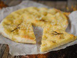 Focaccia con patate al rosmarino veloce