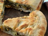 Focaccia in padella con zucchine e mozzarella