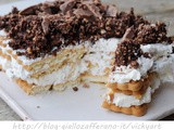 Mattonella di biscotti sbriciolata panna e cioccolato