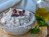 Mousse al tonno e olive per tartine