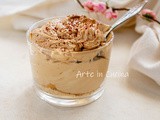 Mousse di ricotta al caffè dolce al cucchiaio