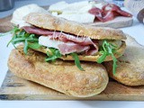 Panini veloci schiacciati con prosciutto e provola