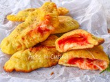 Panzerotti mozzarella e pomodoro