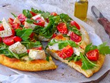 Pizza focaccia veloce in padella rucola e pomodorini