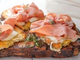 Pizzette con pane secco mortadella e provola