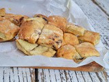 Quadrotti rosmarino e olive snack veloce e sfizioso
