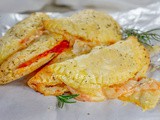 Ravioli di sfoglia mozzarella e pomodoro